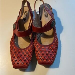 Pikolinos Red Flats with Woven Design, kitten heel, size US 10